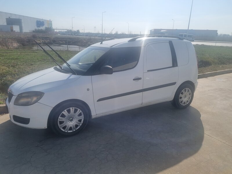 Vand autoutilitara Skoda Praktiker.